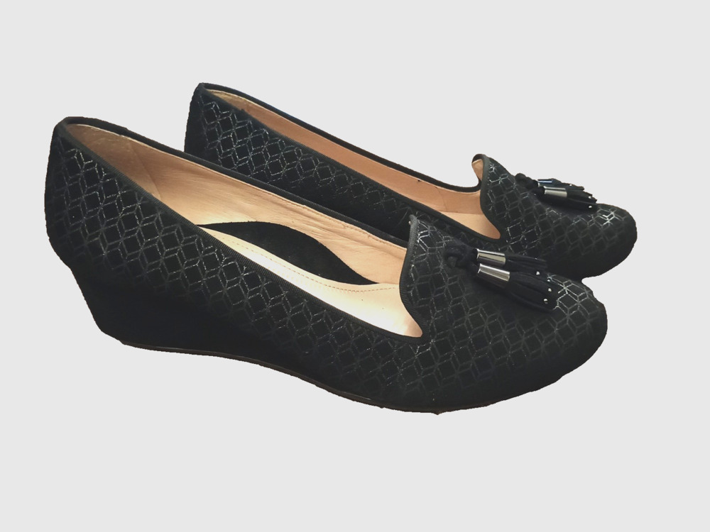 NURTURE Elyot black geometric tassels loafers Wedge 1.5" Heels size 8 Classy!